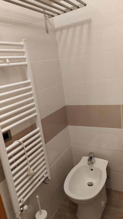 Bed and Breakfast Nero Basalto Azzurro Mare Aci Castello Exterior foto