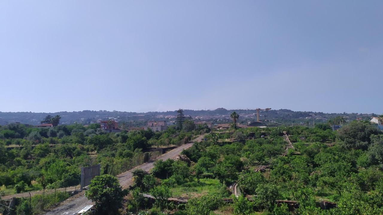 Bed and Breakfast Nero Basalto Azzurro Mare Aci Castello Exterior foto